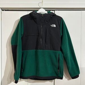 The North Face black and green fleece jacket pullover